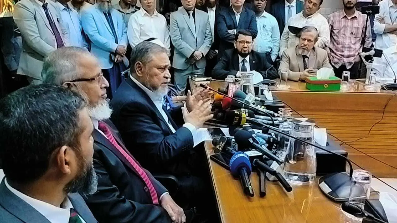 রাজনৈতিক বিতর্ক নিরসনের পর আ.লীগ নিয়ে সিদ্ধান্ত : সিইসি