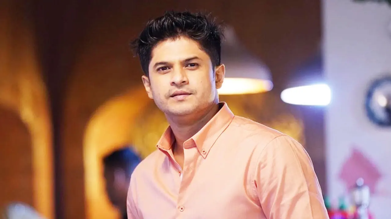 আল্লাহ যাতে ওদের রিযিকের একটা স্থায়ী ব্যবস্থা করে দেয় : নিলয়