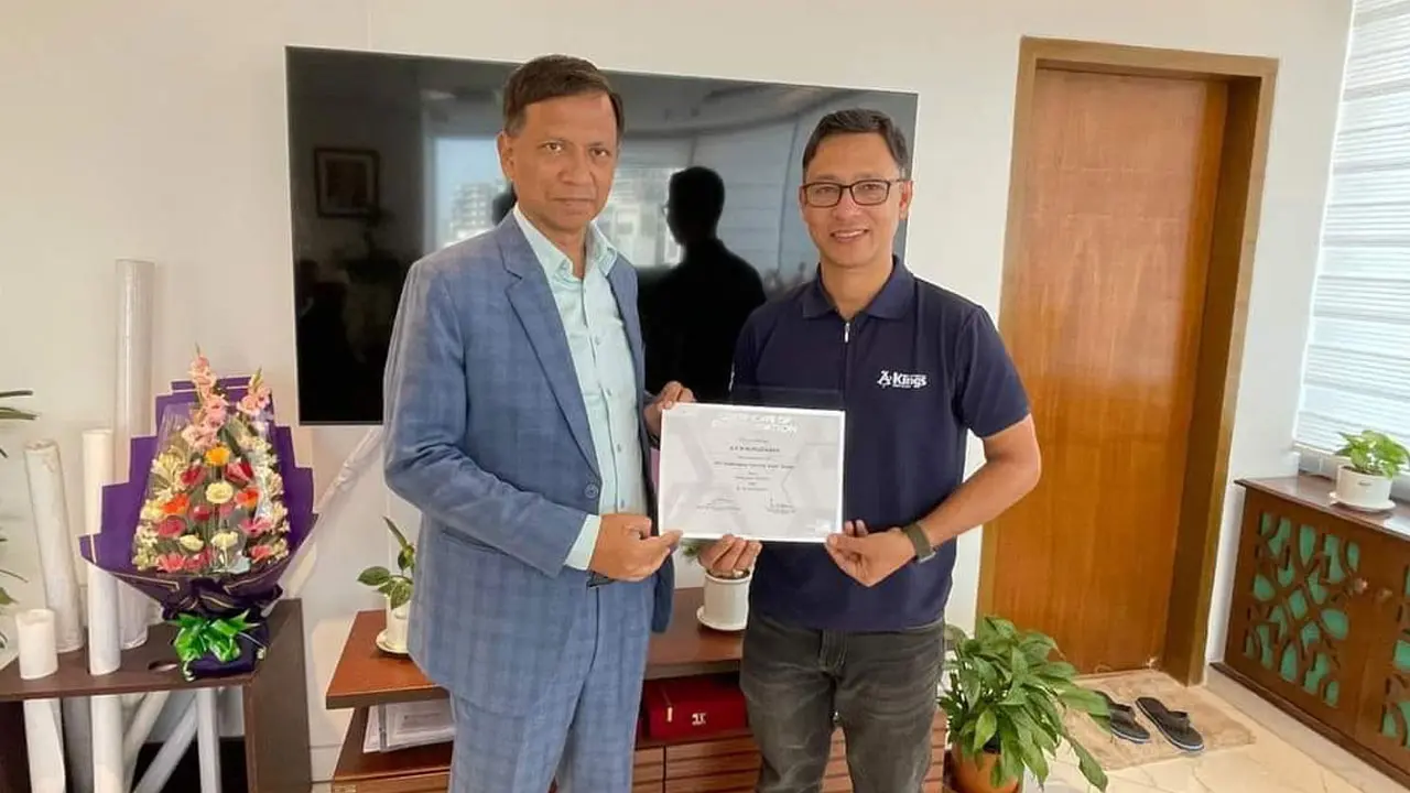 গোলরক্ষক কোচদের কোচ নয়ন