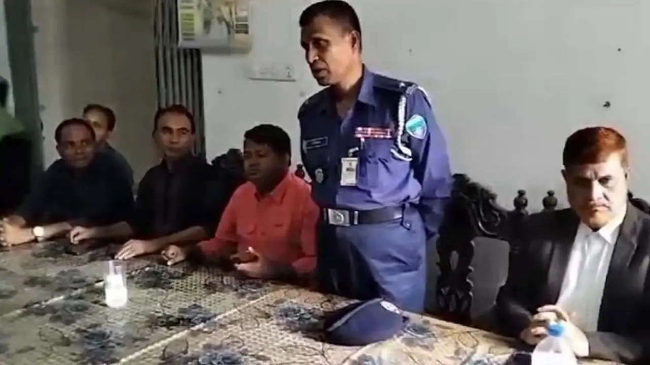 আ.লীগকে গণধোলাইয়ের নির্দেশ দেওয়া সেই ওসি প্রত্যাহার