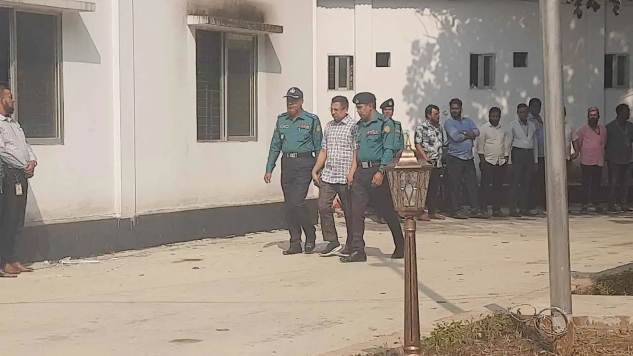 ‘গণহত্যার সুপ্রিম কমান্ডার ছিলেন পুলিশ প্রধান’