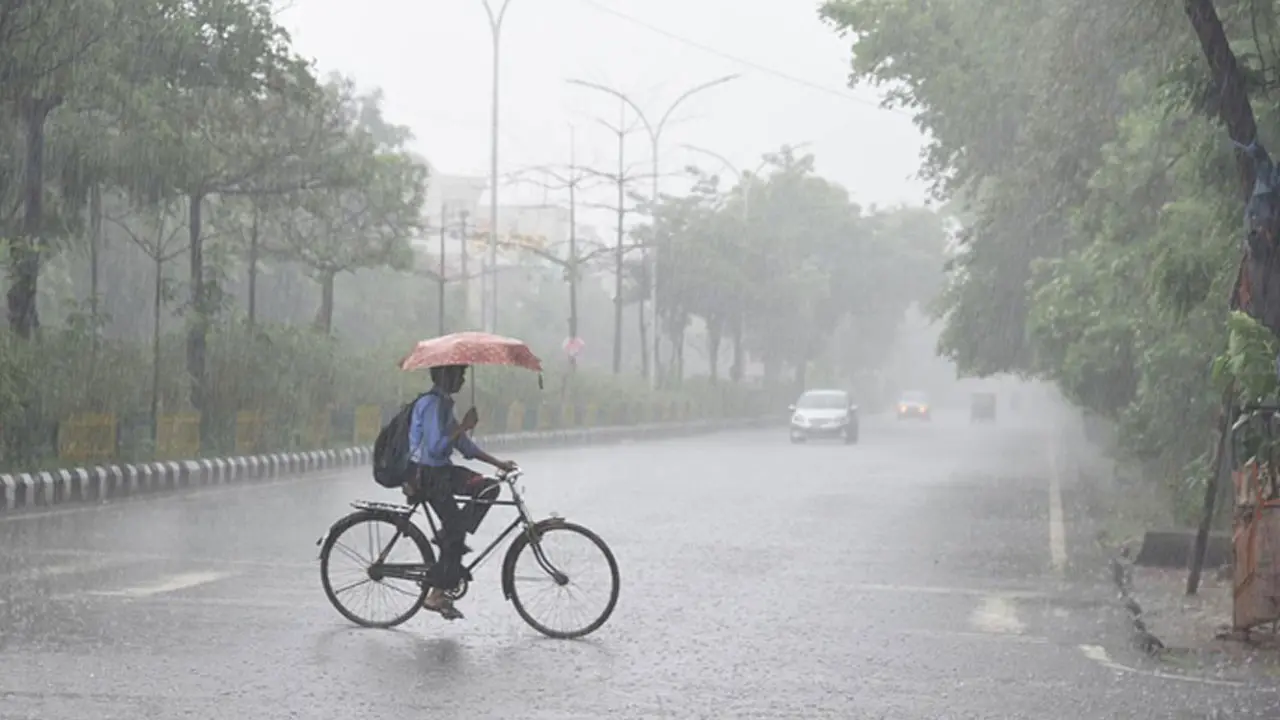 তিন বিভাগে বৃষ্টির আভাস, কমবে তাপমাত্রা