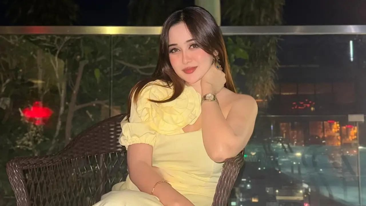 ‘ফেসবুক পোস্ট আর রাস্তায় জ্যামের যন্ত্রণায় জীবন স্থবির’