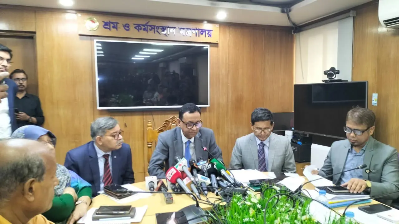 শ্রম খাতে নতুন করে অসন্তোষ তৈরি হতে পারে : সচিব