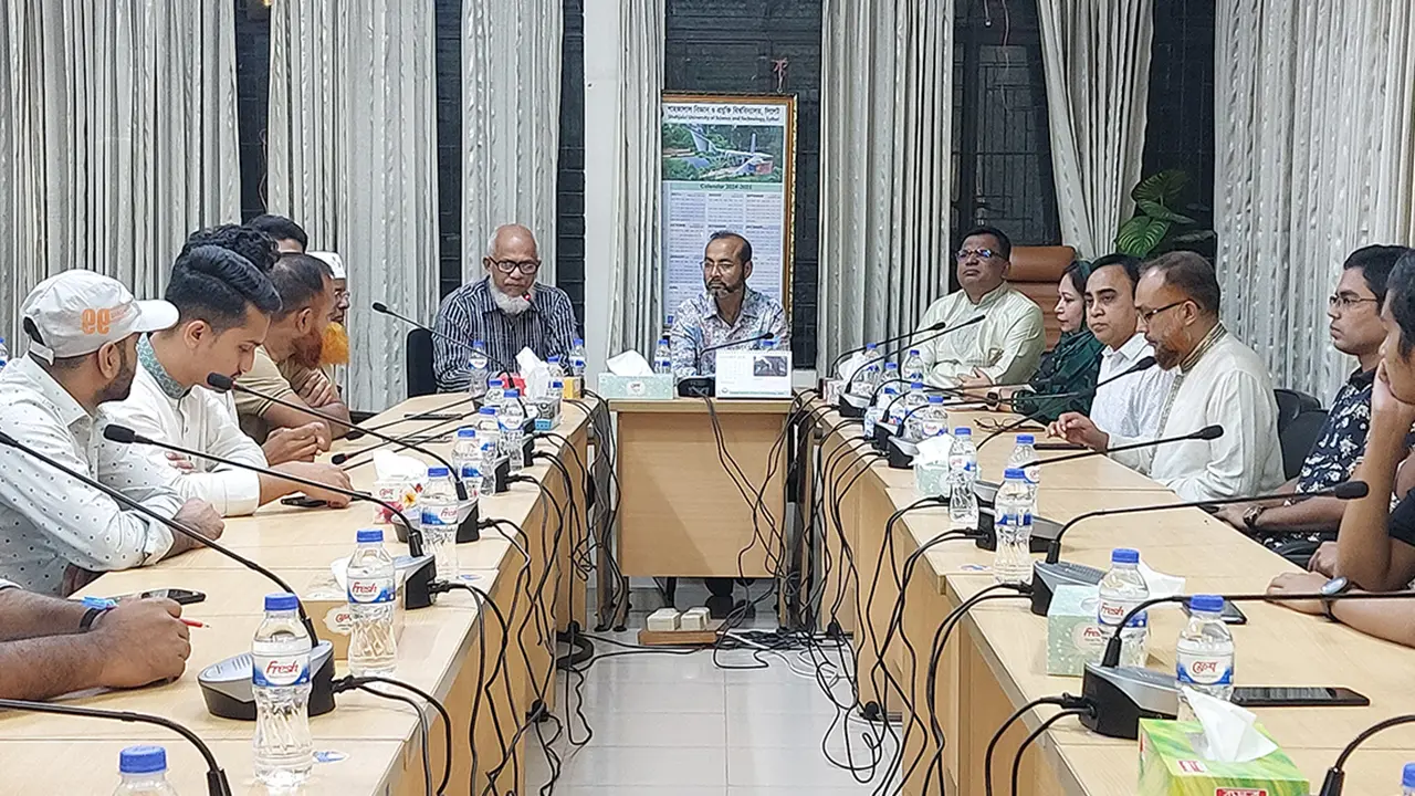 ছাত্র সংসদ নির্বাচনের মাধ্যমে অপরাজনীতির অবসান হবে