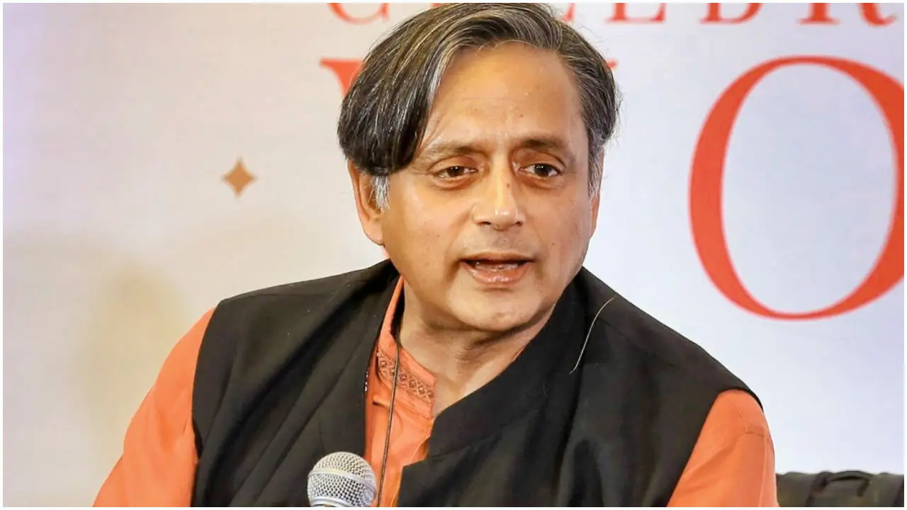 বাংলাদেশ নিয়ে বেশি কথা বলা ঠিক নয় : কংগ্রেসের এমপি শশী থারুর