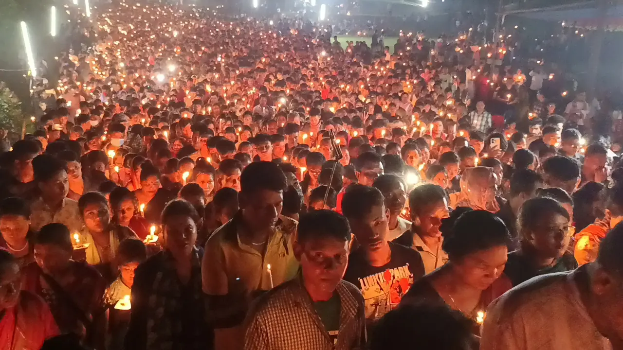 শেরপুরের গারো পাহাড়ে চলছে ফাতেমা রাণীর তীর্থ উৎসব 