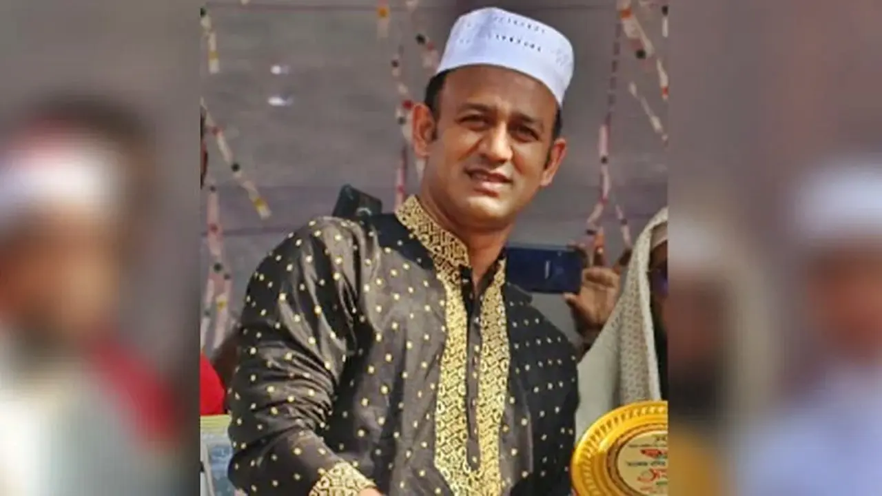 মোবাইল না থাকায় কষ্টে আছেন ব্যারিস্টার সুমন, পড়ছেন নামাজ