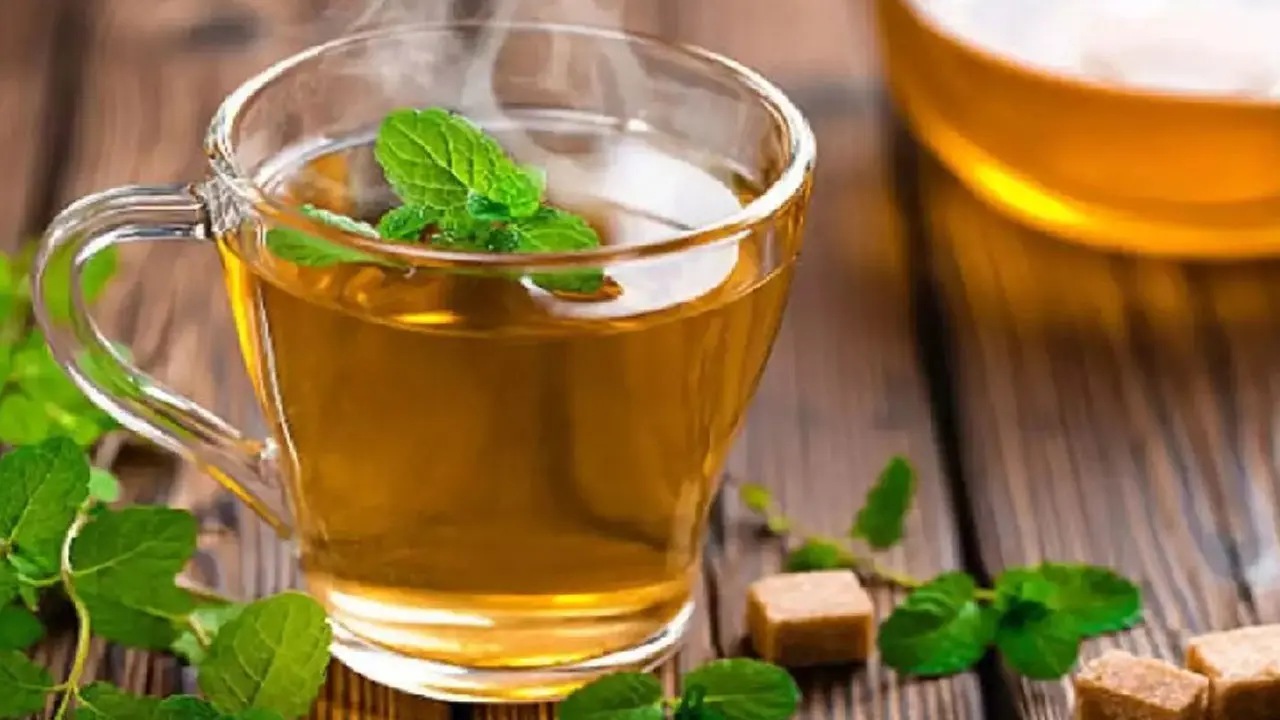 ভেষজ চায়ের কোনটির কী গুণ জানেন?