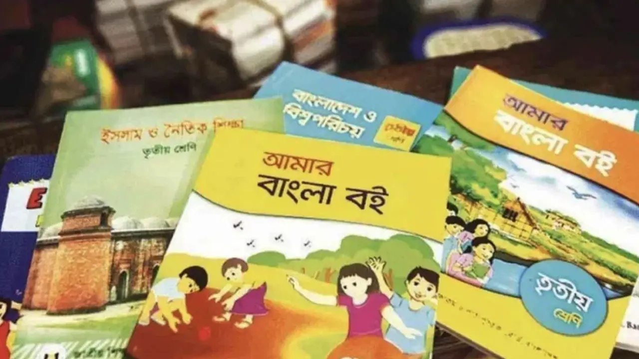 পাঠ্যবই থেকে শেখ মুজিব ও শেখ হাসিনার বিষয়বস্তু অপসারণের দাবি