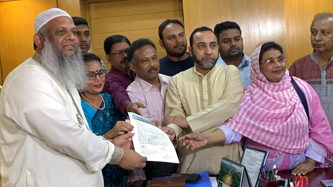 উত্তরা এক্সপ্রেস চালুর দাবিতে জিএমকে স্মারকলিপি