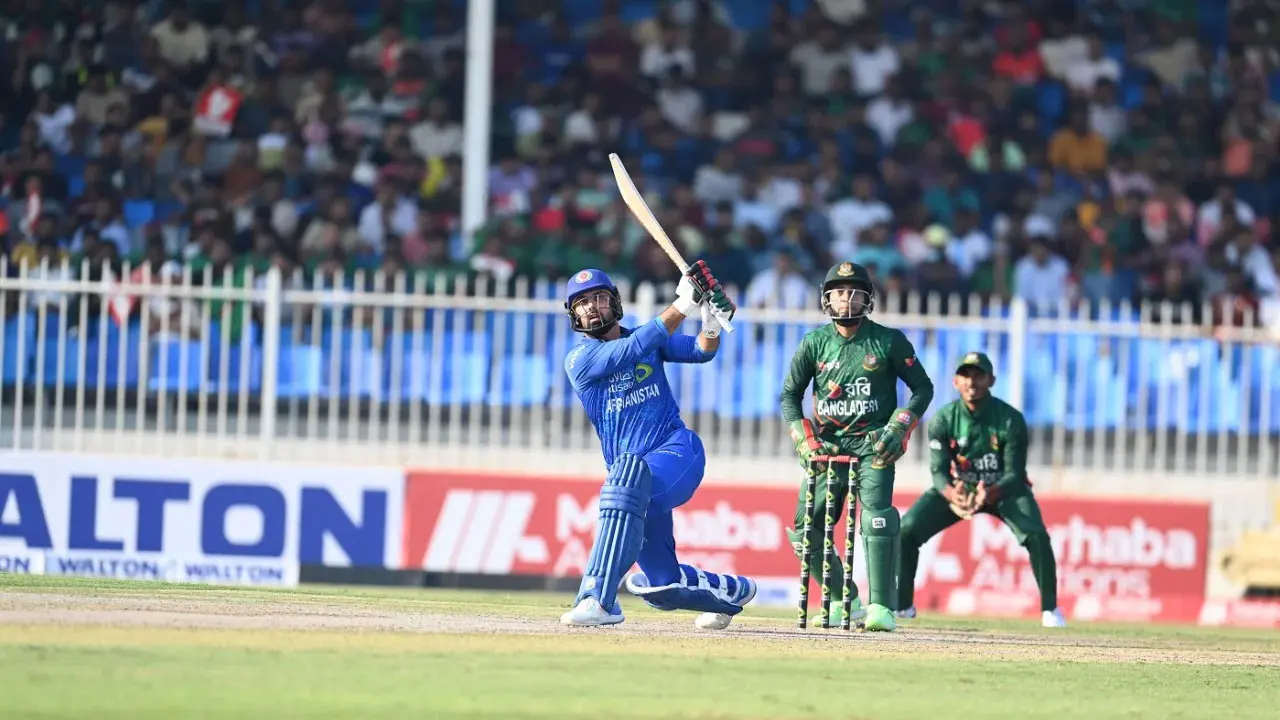 ১২ রানে শেষের ৭ উইকেট হারিয়ে অবিশ্বাস্য হার বাংলাদেশের