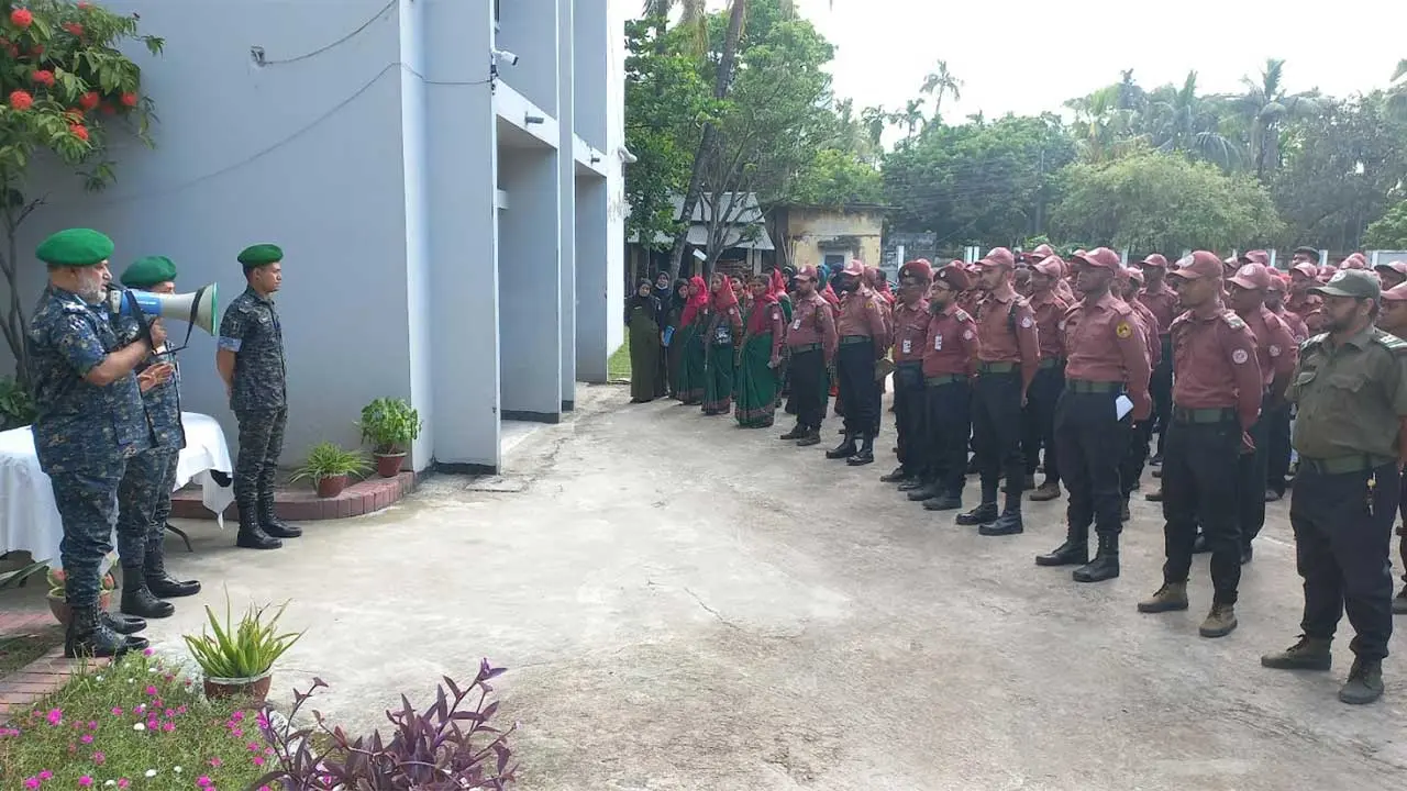 খুলনা বিভাগের ৪৫৬২ পূজামণ্ডপের নিরাপত্তায় ২৯ হাজার ৩১২ আনসার