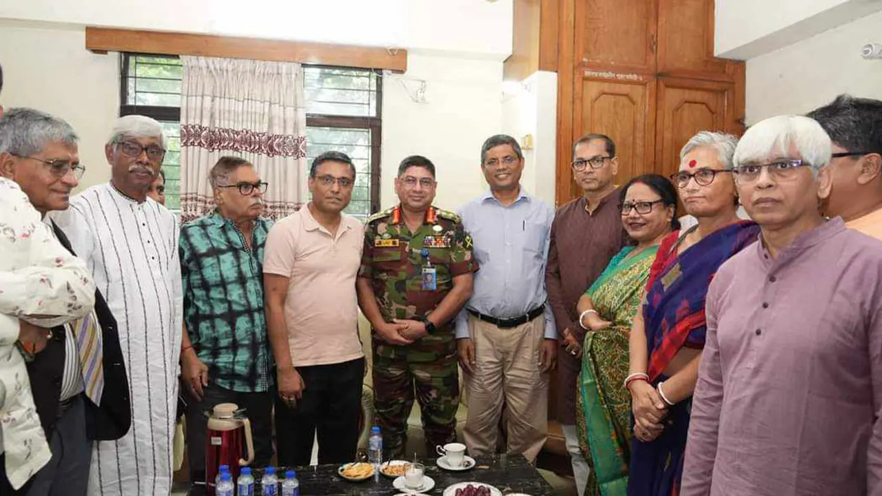 পূজামণ্ডপের নিরাপত্তা নিশ্চিতে সেনাবাহিনী তৎপর রয়েছে