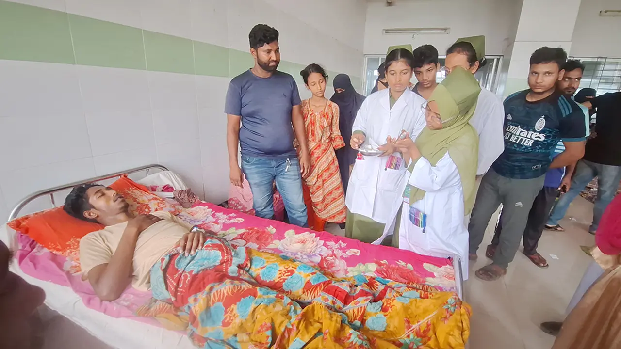 হাসপাতালে নেই প্লাটিলেট নির্ণয়ের রিএজেন্ট, রোগীদের ভোগান্তি