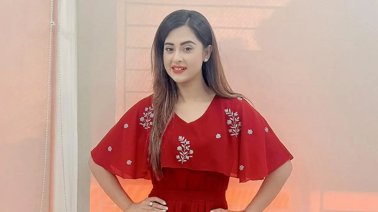 পরীর সাজে ধরা দিলেন বুবলী