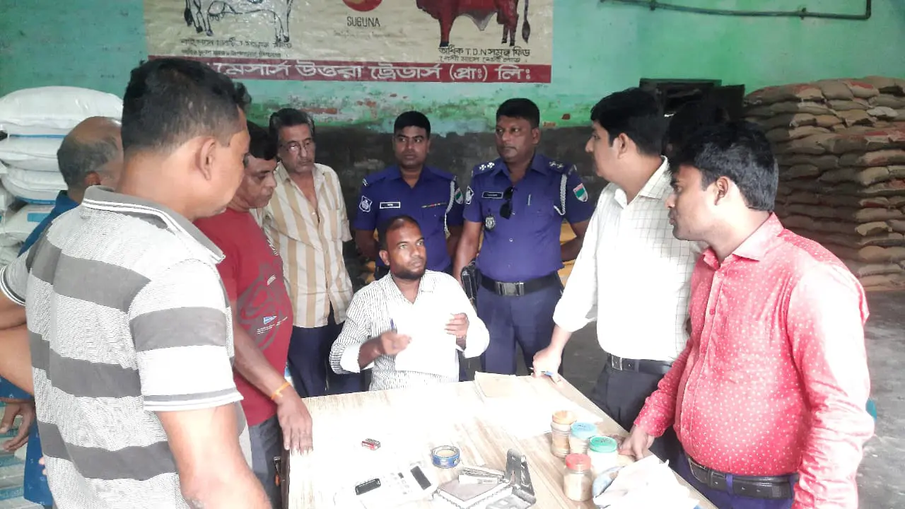 আলমডাঙ্গায় বেশি দামে গ্যাস সিলিন্ডার বিক্রি, দেড় লাখ টাকা জরিমানা