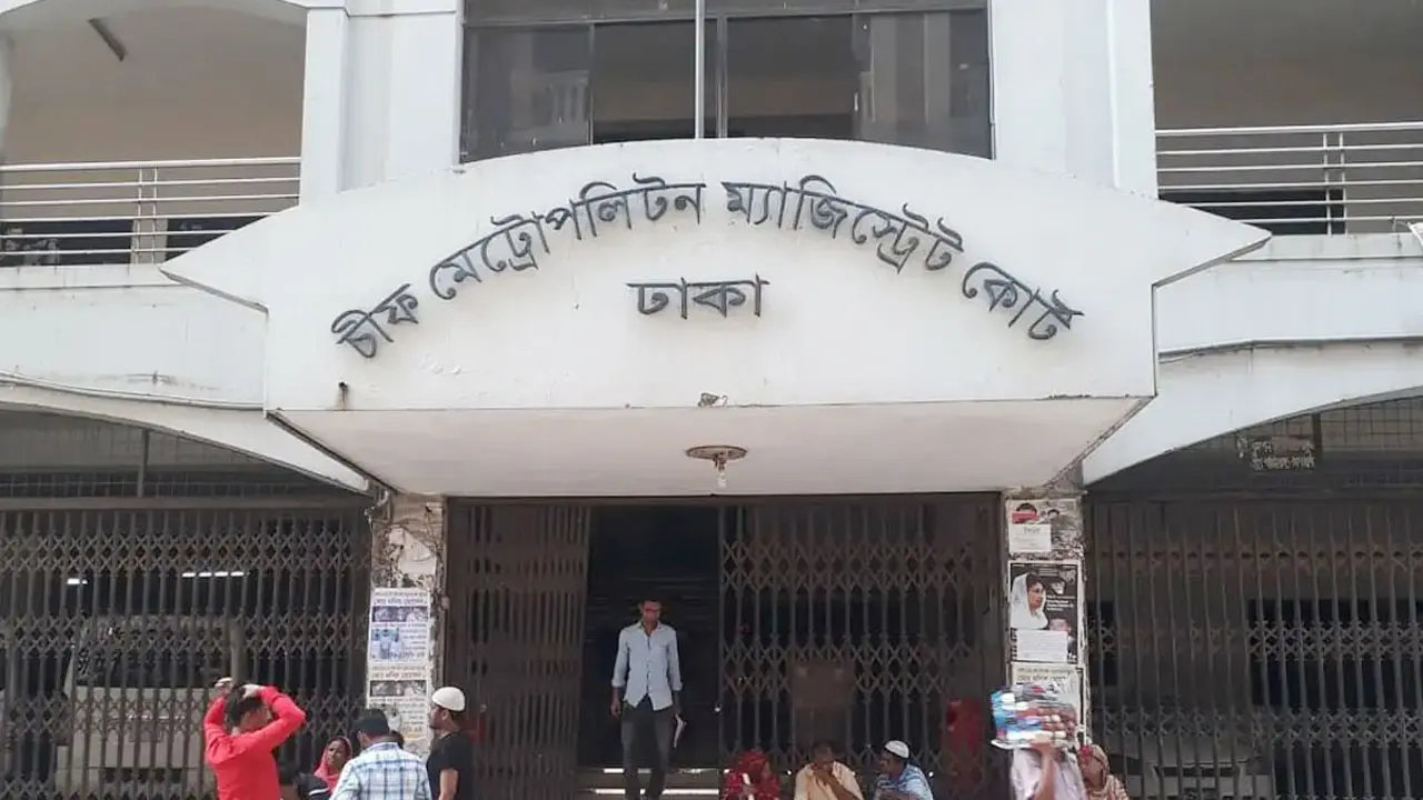 দুই অতিরিক্ত পুলিশ সুপার রিমান্ডে, একজন কারাগারে
