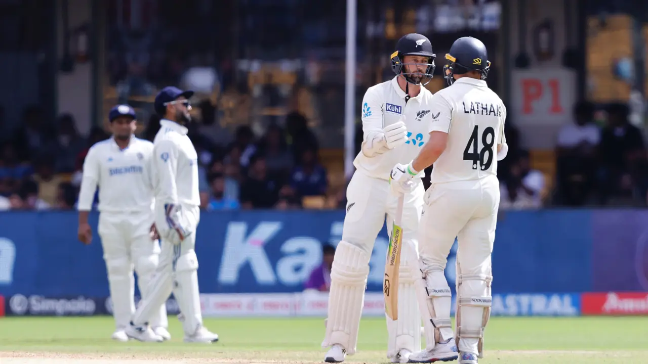 ভারতকে লজ্জায় ডুবিয়ে বড় লিডের পথে নিউজিল্যান্ড
