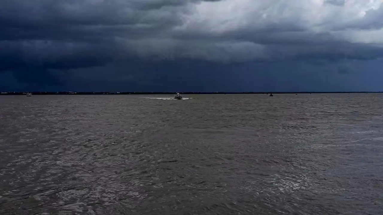 ঘূর্ণিঝড় ‘ডানা’ কতটা ভয়ঙ্কর হতে পারে?