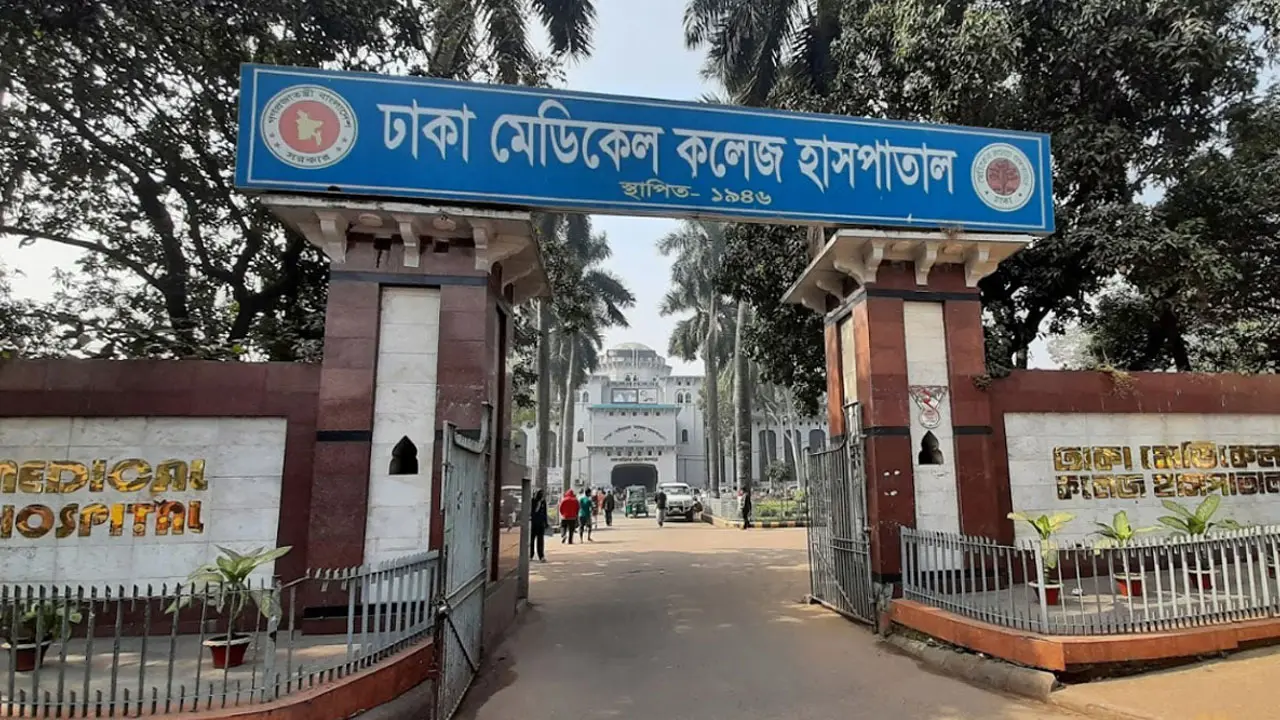 গুলিস্তানে দুই বাসের চাপায় এক ব্যক্তি নিহত