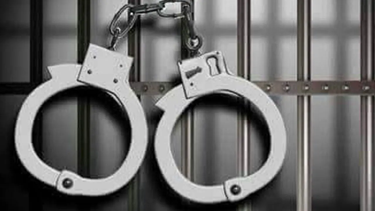 গুলশানে জোড়া খুন : মূল আসামি রুমন চট্টগ্রামে গ্রেপ্তার