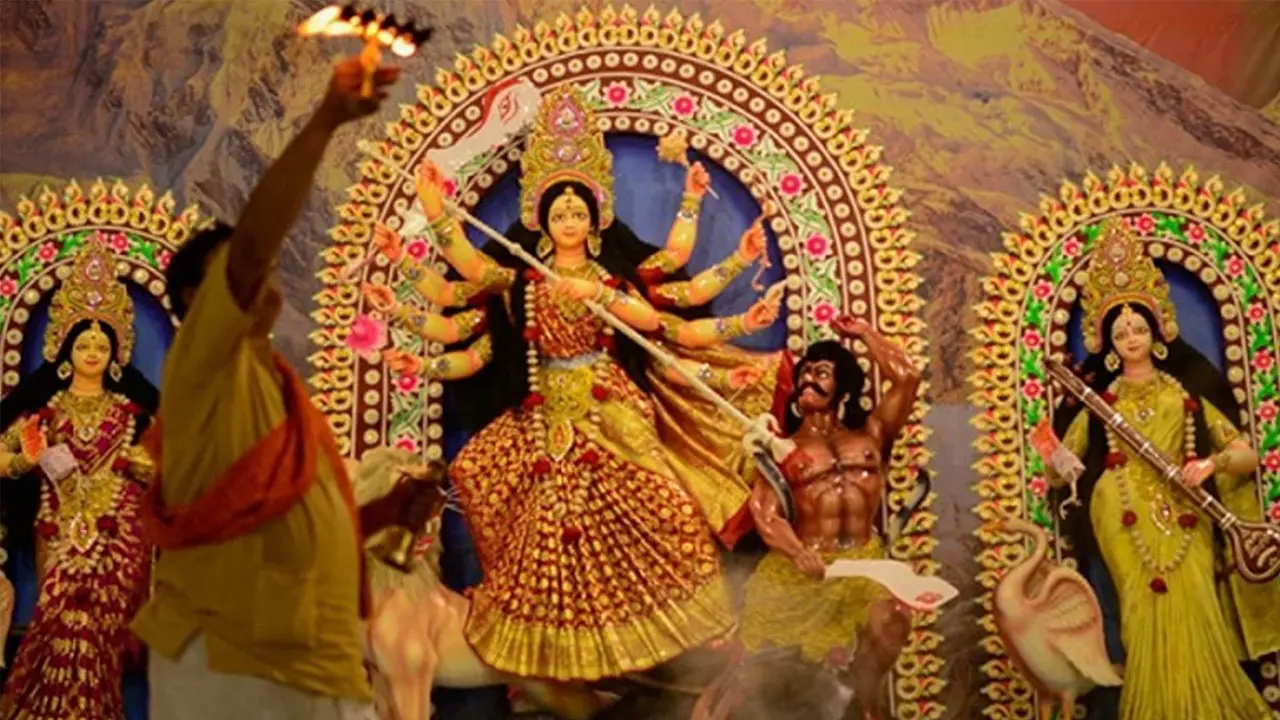 টানা চারদিনের ছুটিতে দেশ