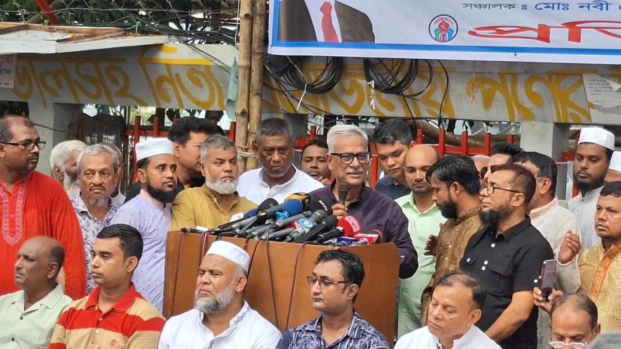 চোর-বাটপারদের আইনের আওতায় আনলে দ্রব্যমূল্য বাড়তো না : ফারুক