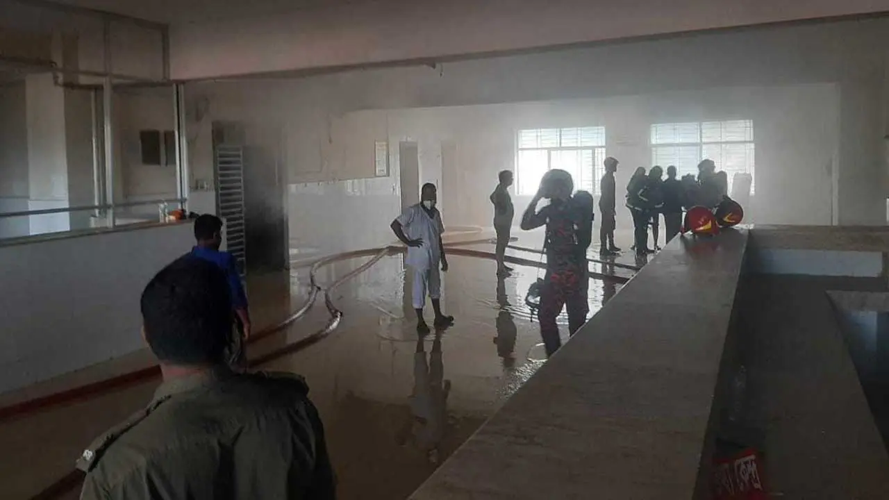 শেবাচিম হাসপাতালে আগুন, নিয়ন্ত্রণে ফায়ার সার্ভিস