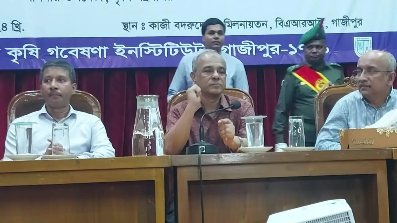 বাজার শিগগিরই সহনীয় পর্যায়ে চলে আসবে: স্বরাষ্ট্র উপদেষ্টা