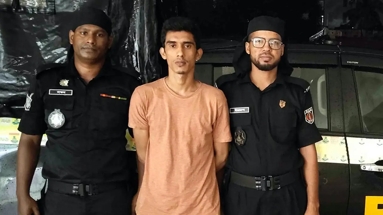 হাজীগঞ্জে কিশোর সাইমন হত্যার ঘটনায় গ্রেপ্তার ২