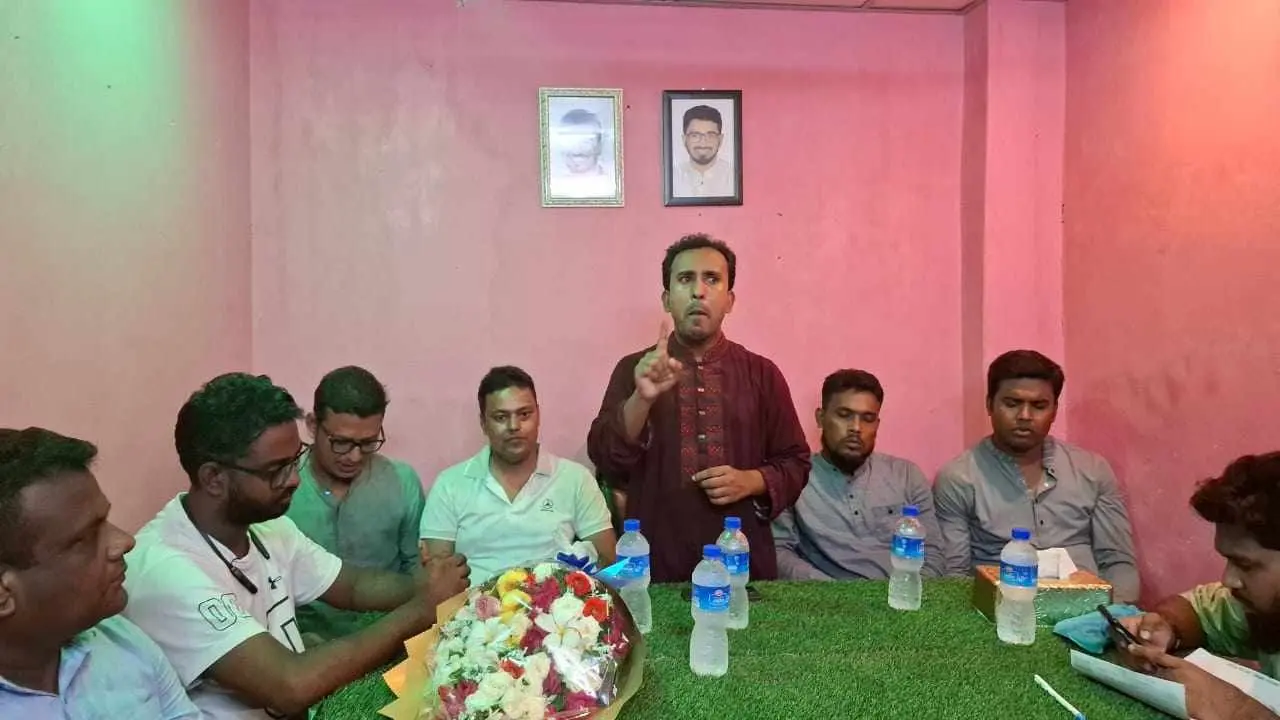 অনেক উপদেষ্টাই দায়িত্ব সঠিকভাবে পালন করতে পারছেন না : আবু হানিফ
