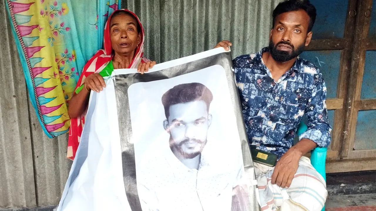 সন্তানের শোক আর ঋণের বোঝা নিয়ে দিশেহারা মা সুফিয়া