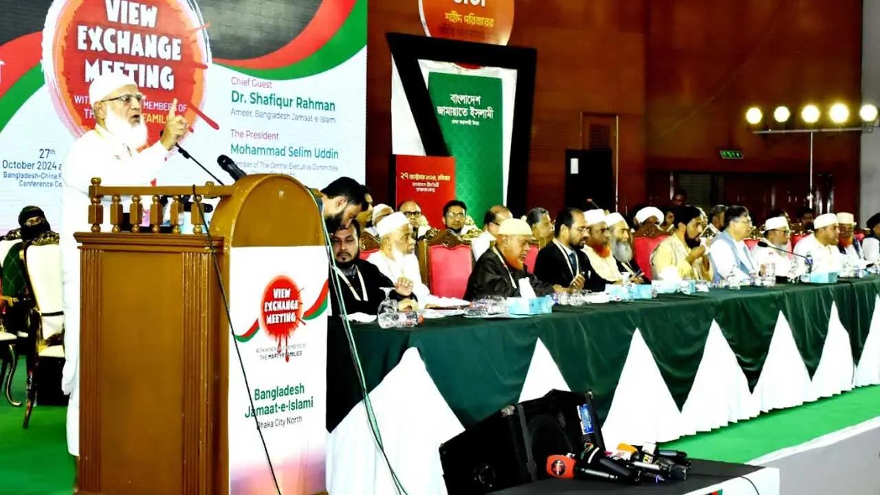 শহীদ প্রতিটি পরিবারের অন্তত একজনকে চাকরির ব্যবস্থা করতে হবে