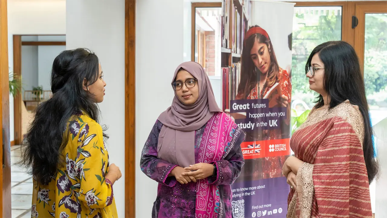 উচ্চ বেতনে ঢাকাস্থ ব্রিটিশ হাইকমিশনে চাকরি