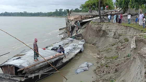 কুড়িগ্রামে ভাঙনের কাছে অসহায় নদী পাড়ের মানুষ