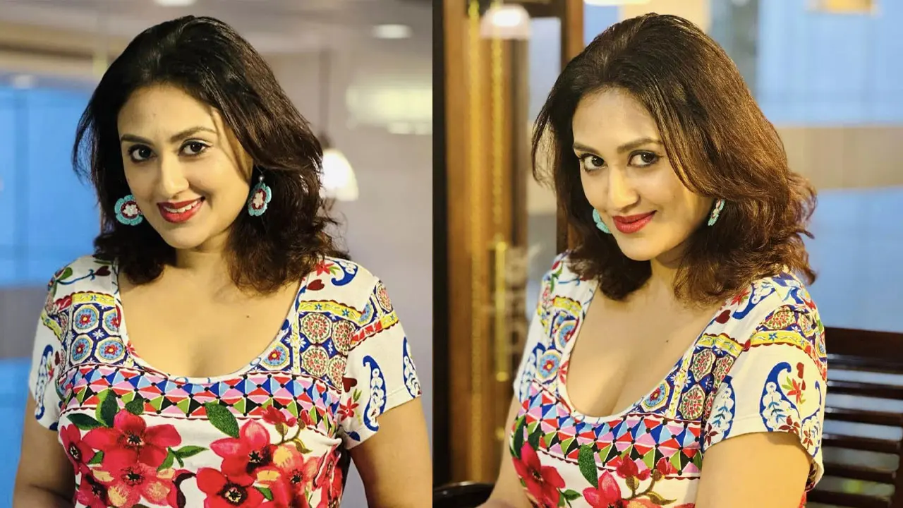 কুসুম শিকদারের বয়স কত?