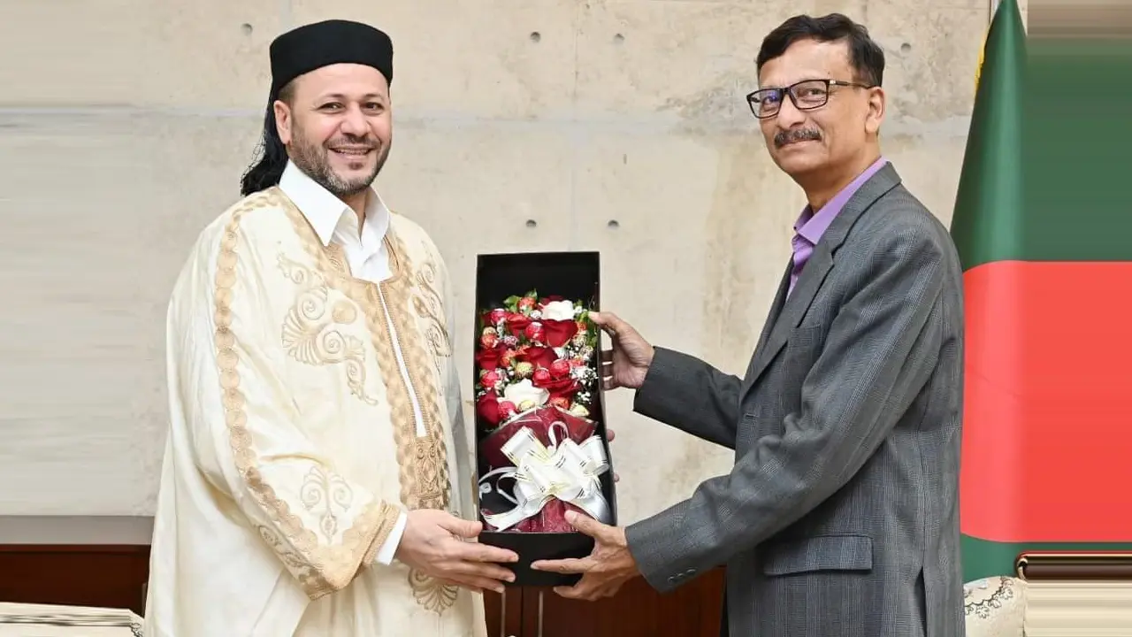 জনশক্তি রপ্তানি নিয়ে লিবিয়ার রাষ্ট্রদূতের সঙ্গে উপদেষ্টার আলোচনা