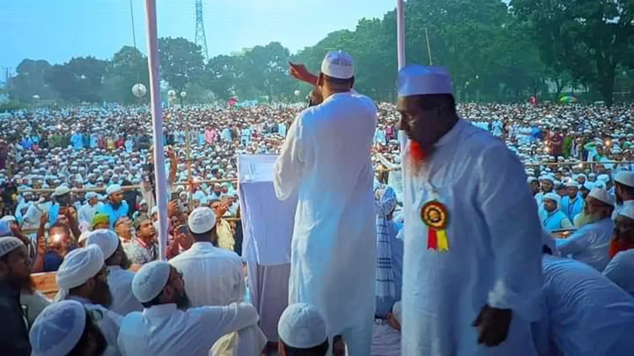 শেখ হাসিনাকে ইন্টারপোলের মাধ্যমে দেশে এনে বিচার করতে হবে