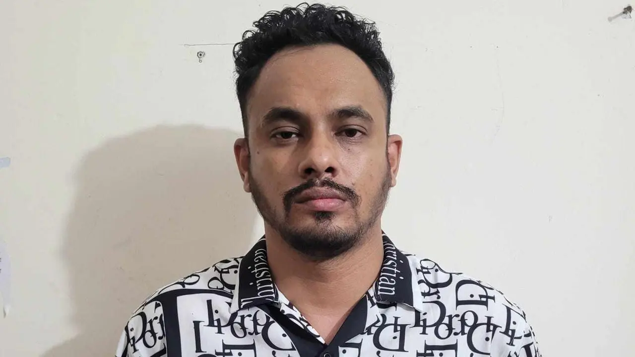 কেন্দ্রীয় স্বেচ্ছাসেবক লীগ নেতা গ্রেপ্তার