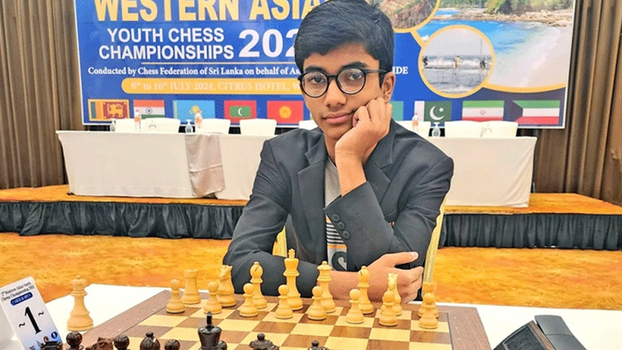 ইউক্রেনের গ্র্যান্ডমাস্টারকে রুখলেন নীড়