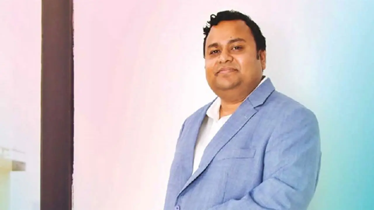 বিতর্কিত ব্যবসায়ী নাফিজ সরাফাতকে দুদকে তলব
