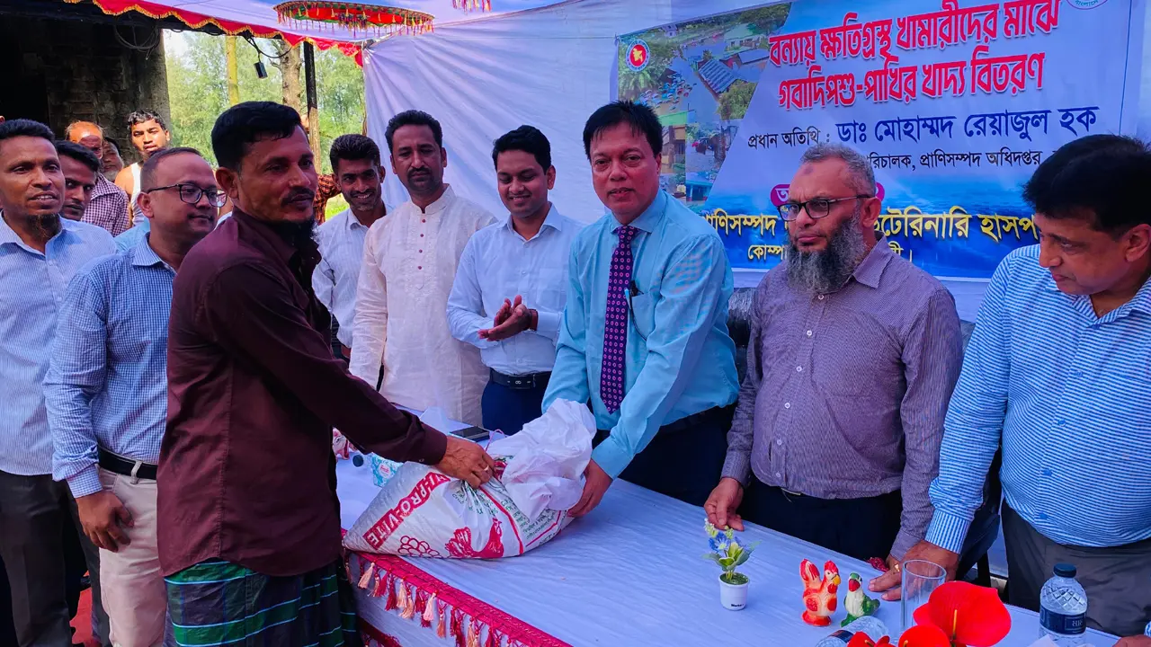 ‘শতবছরে এমন ভয়াবহ বন্যা দেখেননি নোয়াখালীবাসী’