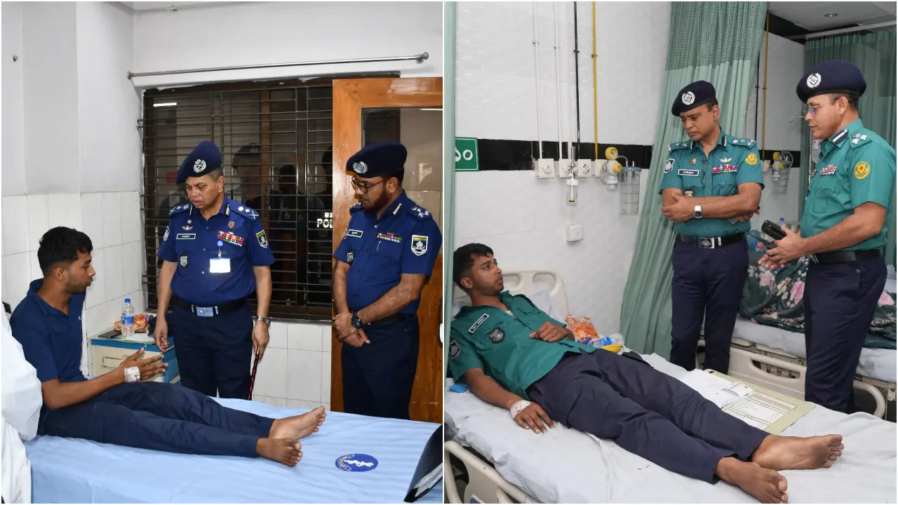 আহত পুলিশ সদস্যদের দেখতে হাসপাতালে আইজিপি-ডিএমপি কমিশনার