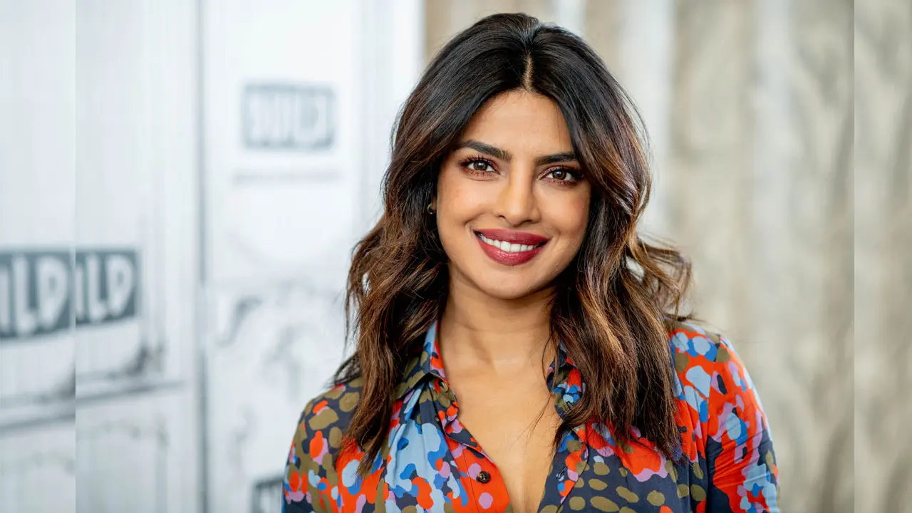 ‘অহংকারই পতন’, ক্যারিয়ারের কোন সিদ্ধান্তের কথা জানালেন প্রিয়াঙ্কা