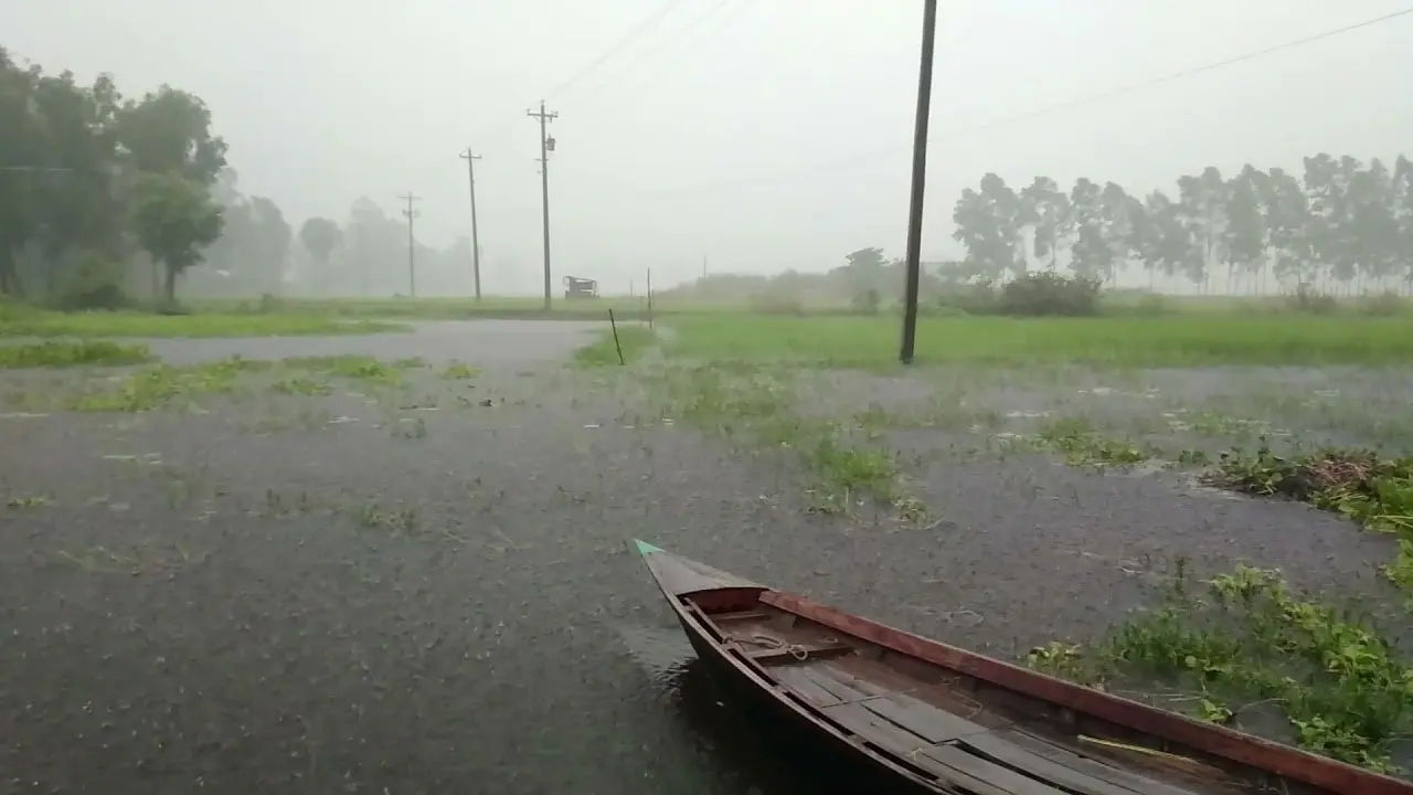 বৃষ্টি থাকতে পারে শনিবার পর্যন্ত