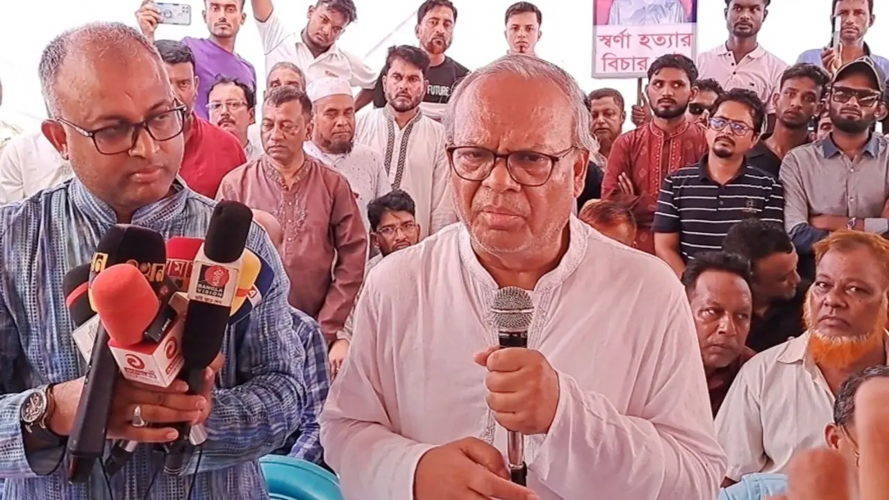 হাসিনার এজেন্টরা এখনো প্রশাসনে রয়েছে : রিজভী 