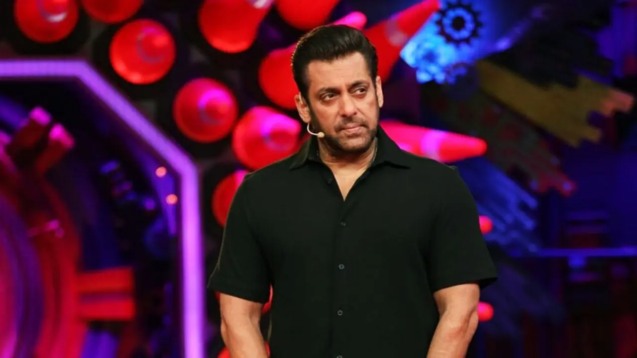 ‘আমার বাবা-মা কী পরিস্থিতির মধ্যে দিন কাটাচ্ছেন, তা আমিই জানি’