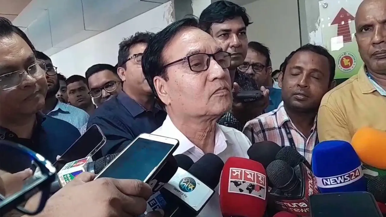 অভিযুক্ত সিনিয়র সচিব বললেন ‘ইটস এ ফেইক নিউজ’