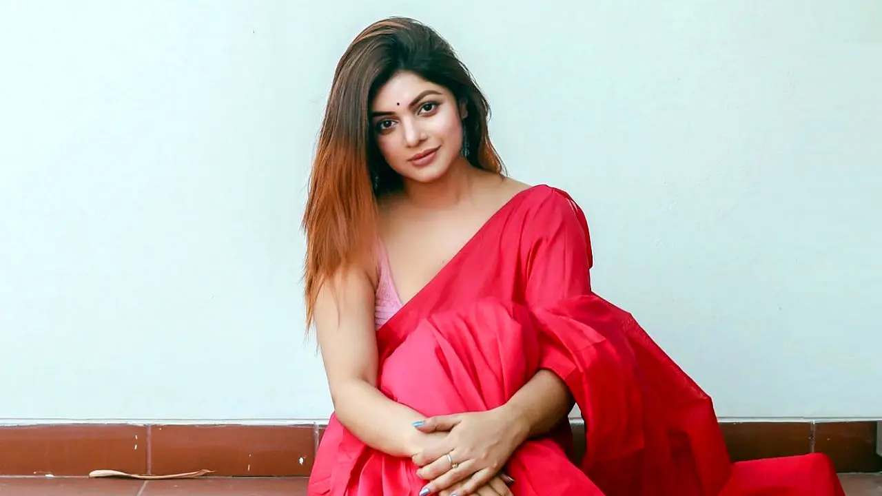 সকলে মিলে আমাকে বয়কট করুন : সোহানা সাবা